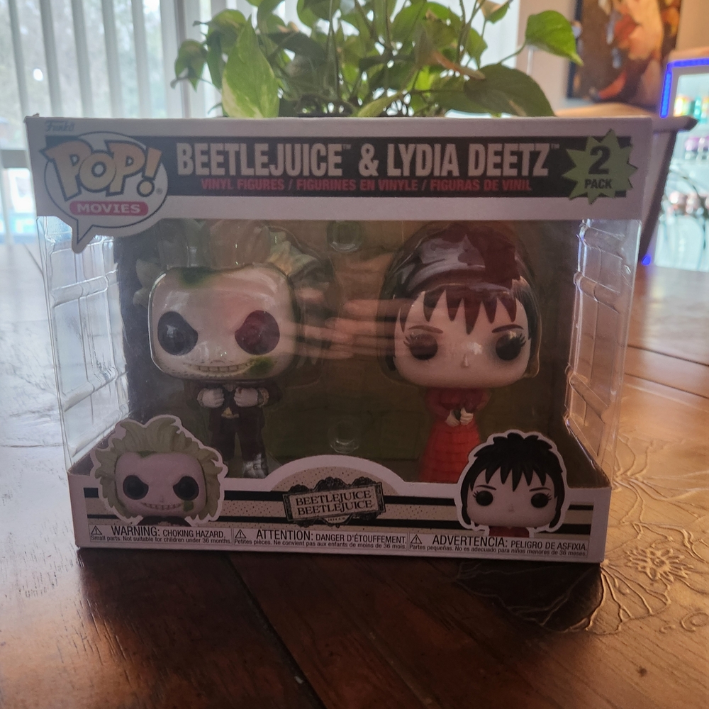 Funko Pop! Beetlejuice & Lydia Deetz 2-Pack